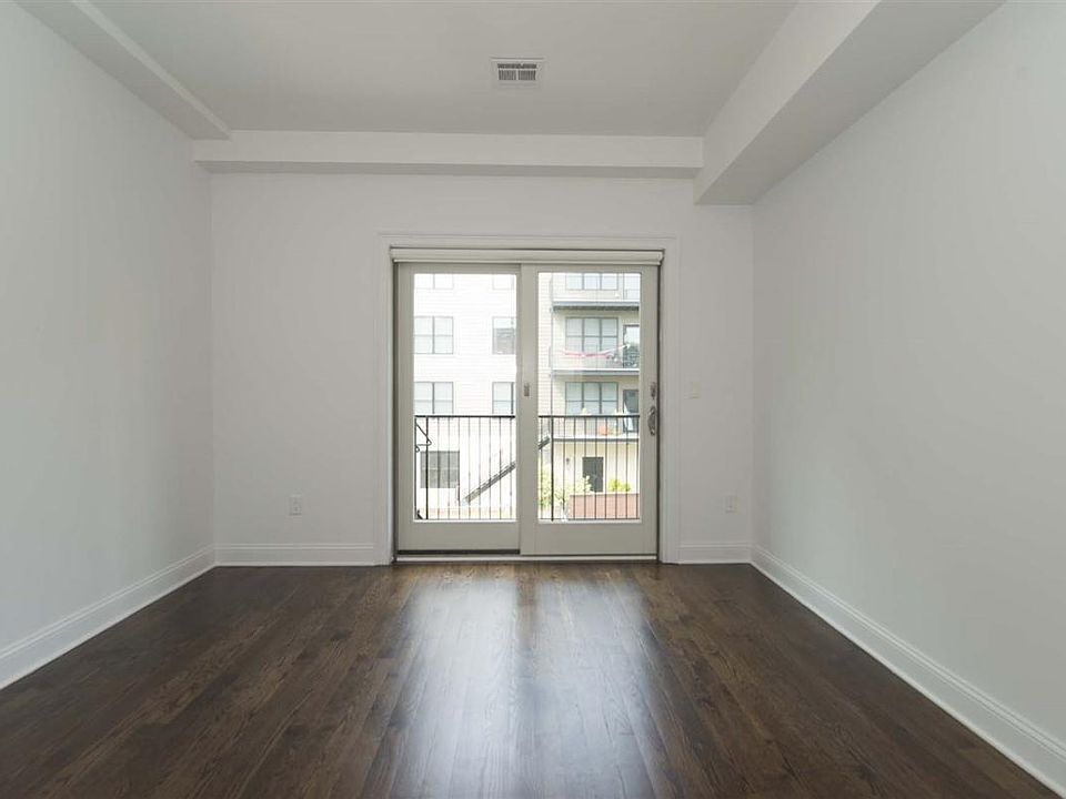 Back bedroom