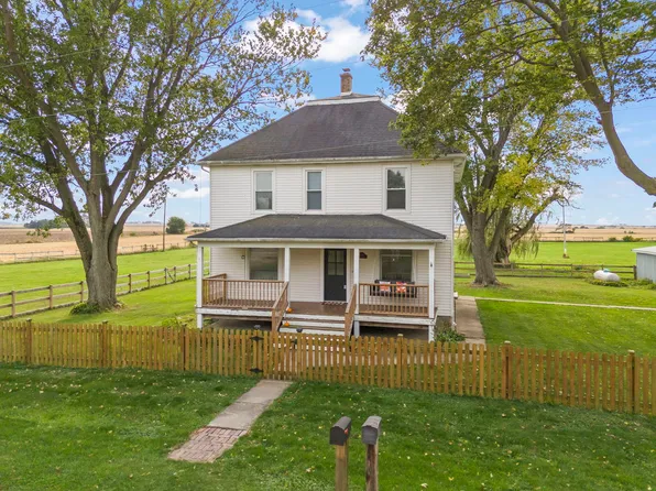 17128 Lukens Rd, Sycamore, IL 60178