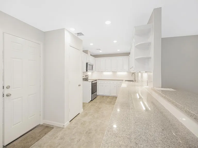 5830 Ettrick Dr — Photo 12