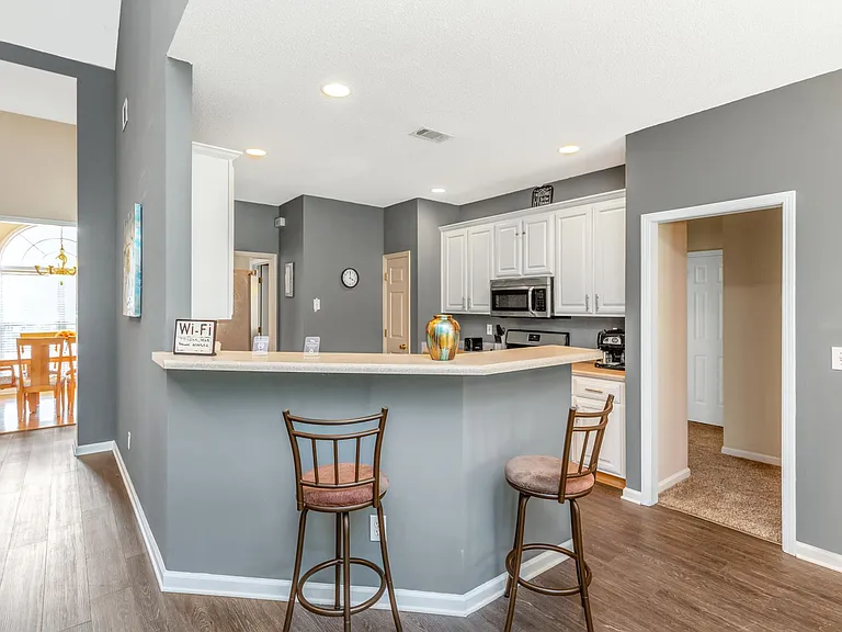 Shannon Oak Dr — Photo 11