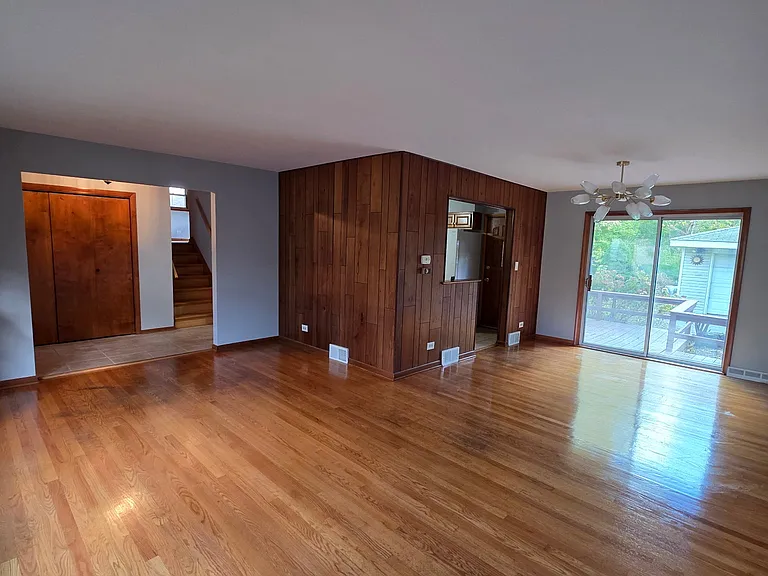 5341 Grand Ave — Photo 12