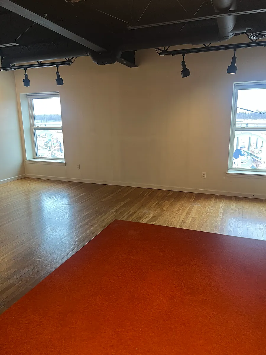 Building Photo - 33 N Water St #C