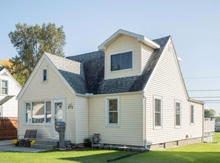 675 S Huth Rd, Cheektowaga, NY 14225