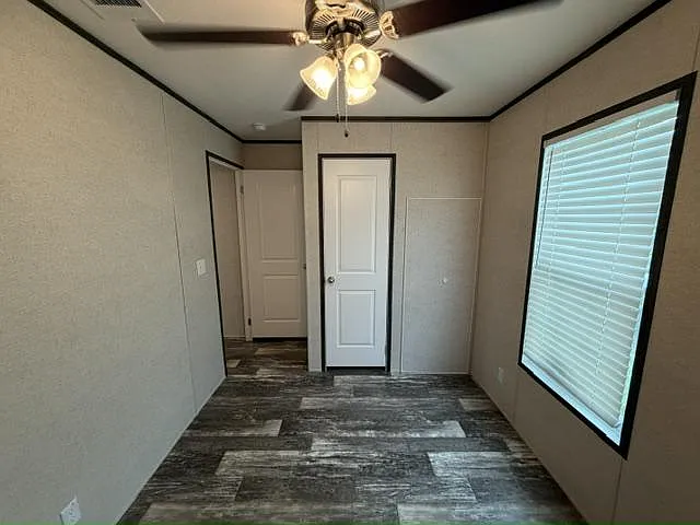 157 Lakeside Garden Cir #157 — Photo 24
