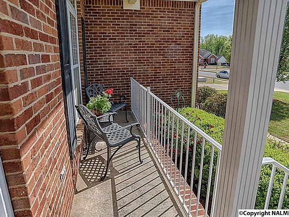 4th image of 131 Spearpoint Ln