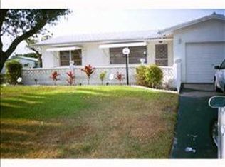 8566 N Campanelli Blvd, Plantation, FL 33322