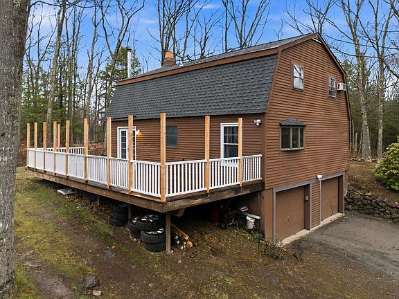 5th image of 99 Hunt Hill Road