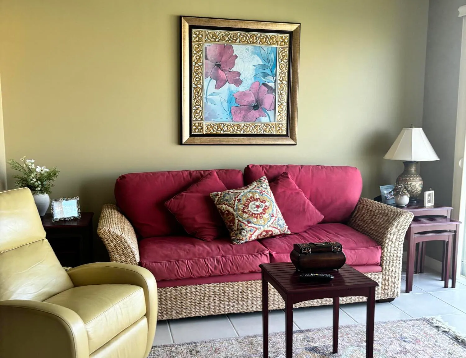 2 bed, 2.0 bath, 1989 sqft, $5,000 — Photo 2
