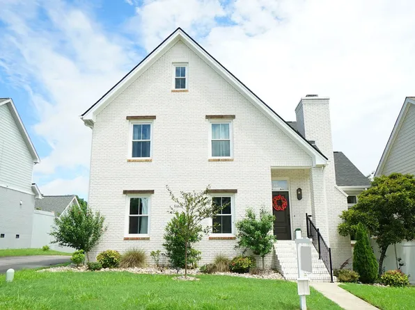124 Cumberland Green Dr, Cary, NC 27513