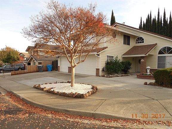 3rd image of 300 Willowwood Court