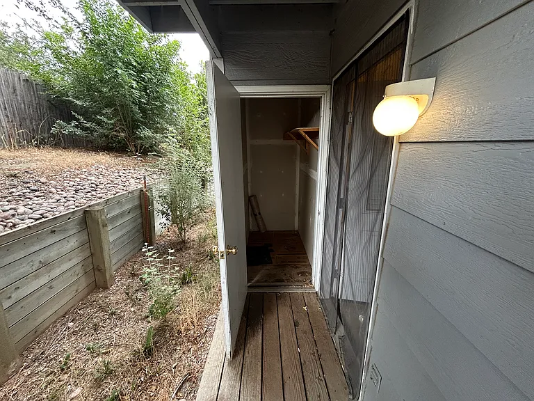 1355 Cherry St #B — Photo 10