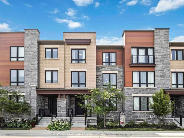 36 Dockside Way, Whitby, ON L1N 0M6