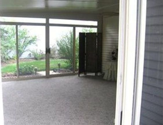 3rd image of 2727 W 40th St