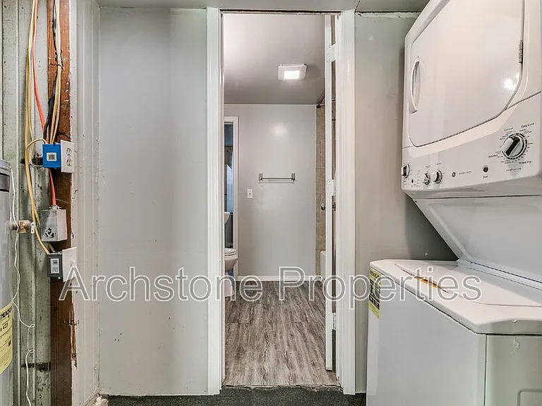 1233 N Grand Blvd — Photo 20