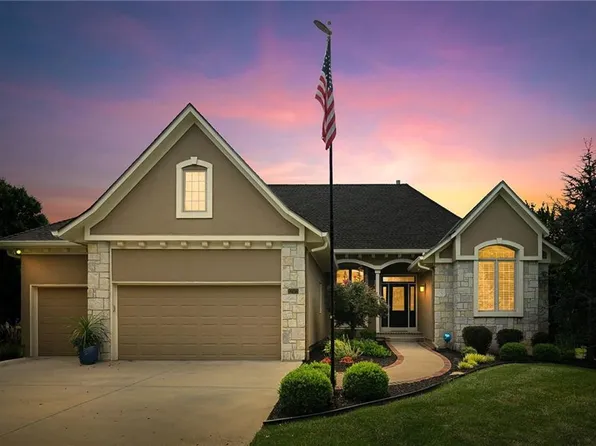 12573 Farley St, Overland Park, KS 66213