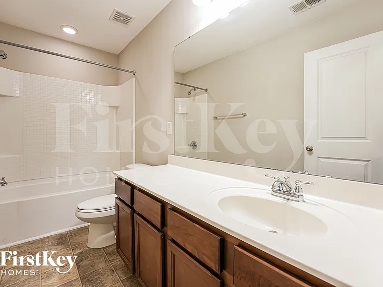 2901 Maybry Dr — Photo 16