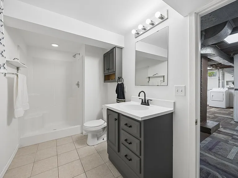 5546 Emerson Ave N — Photo 8