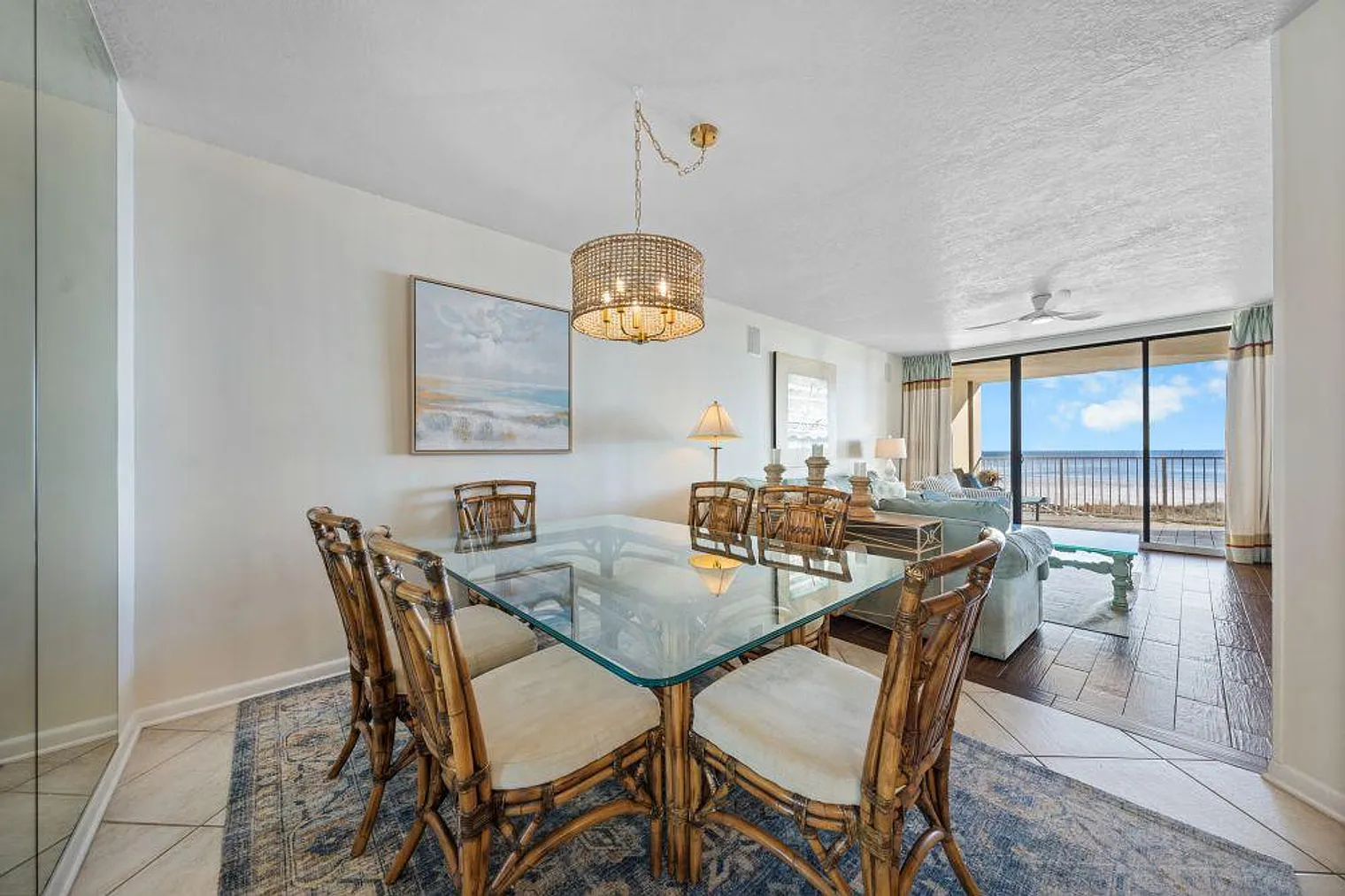 3 bed, 2.0 bath, 1259 sqft, $4,818 — Photo 3