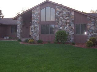 288 Maidstone Dr, Webster, NY 14580