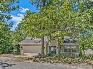 8211 Chestnut Dr, Rogers, AR 72756