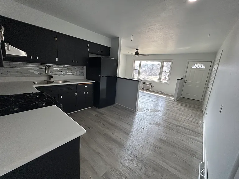 5821 Garrett Ln #2 — Photo 6