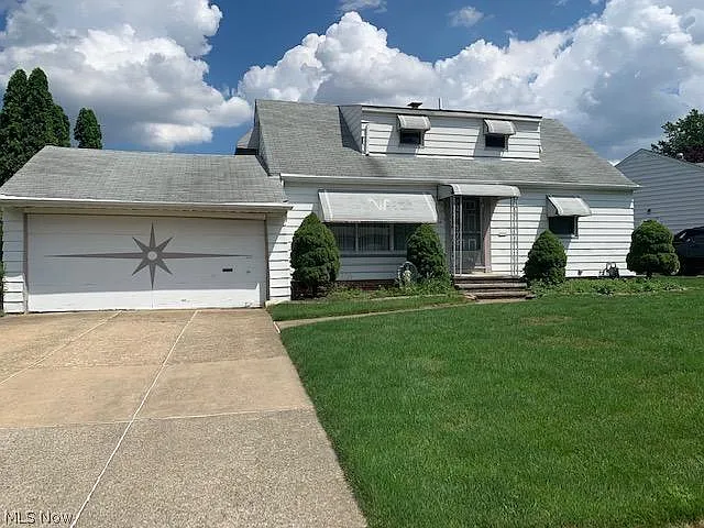 11252 Magdala Dr photo 1