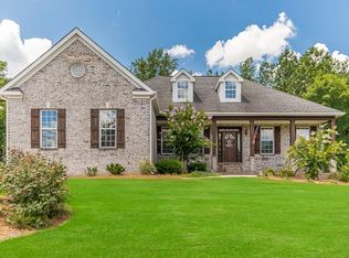3437 Tiffany Cove Dr, Loganville, GA