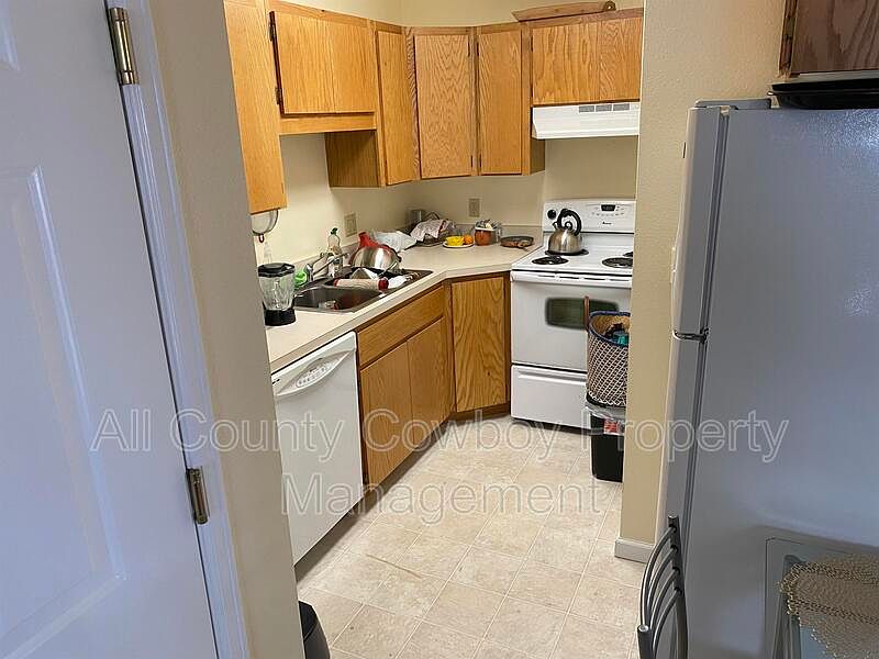 1st image of 1657 N 5th St APT 104