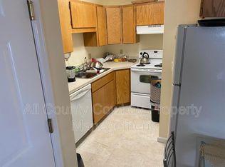 1657 N 5th St APT 104, Laramie, WY 82072