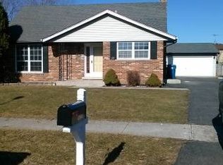 12853 S Apple Ln, Alsip, IL 60803