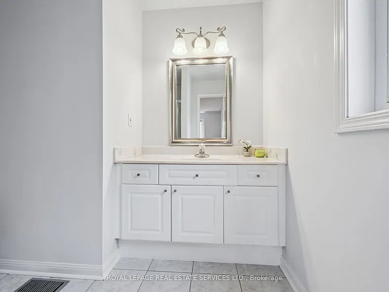 2485 Wooden Hill Cir — Photo 21
