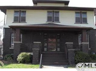 829 E 9th St, Flint, MI 48503