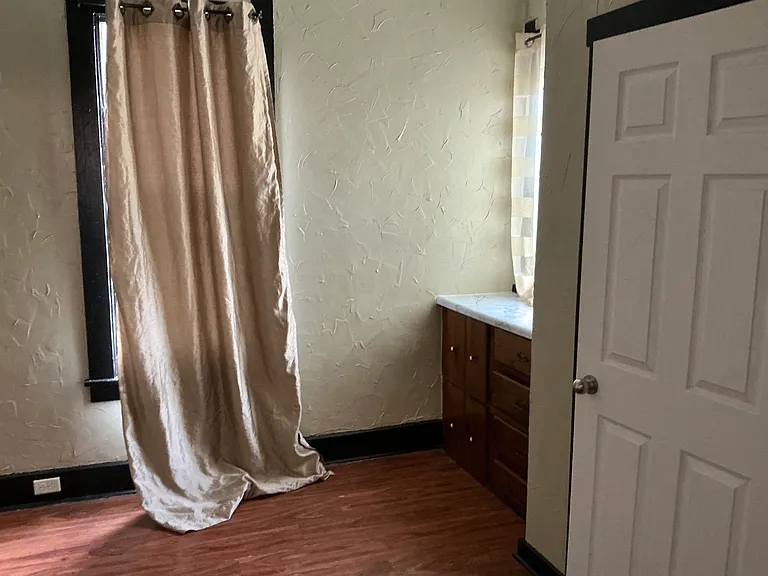 38 Richmond Ave — Photo 4