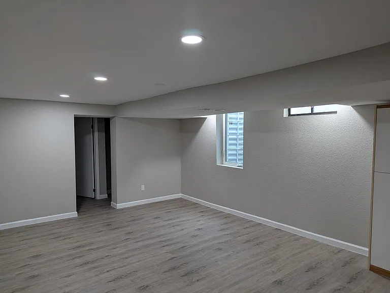 4886 S Logan St #2 — Photo 7