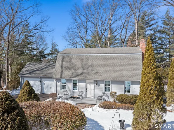 70 Ralph Road, Manchester, CT 06040