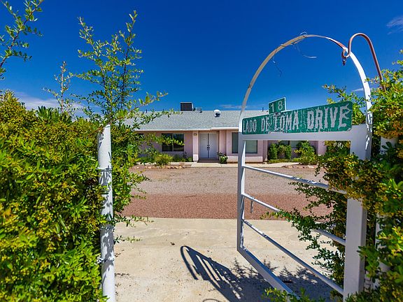 5th image of 18 Lado De Loma Dr