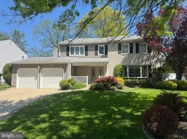 1605 Crown Point Ln, Cherry Hill, NJ 08003