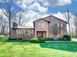 380 Forestview Dr, Fairborn, OH 45324