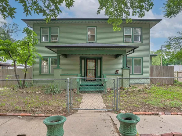 404 N 2nd St, Arkansas City, KS 67005