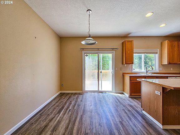 3rd image of 7356 NE Shaleen St