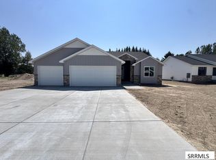 387 Wind River Dr, Shelley, ID 83274