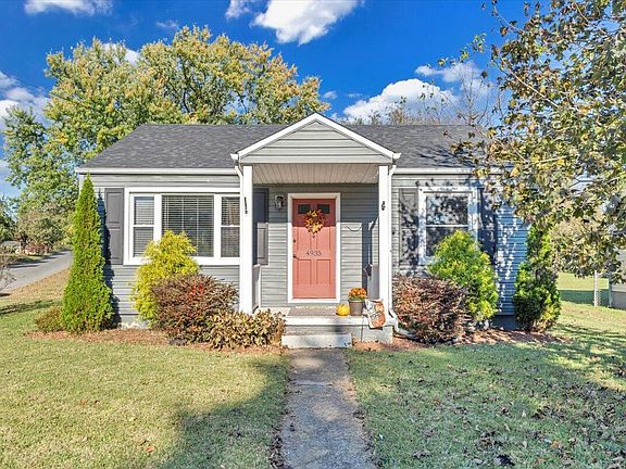 2nd image of 4935 Hubert Rd NW