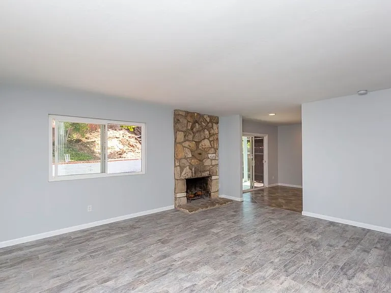 315 Nocturne Ct — Photo 6