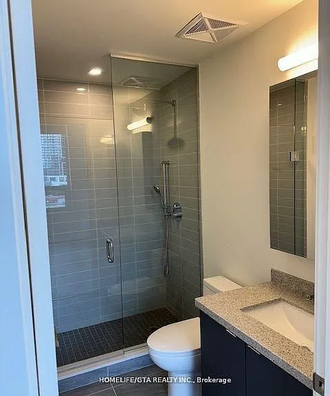 8868 Yonge St #819E — Photo 13