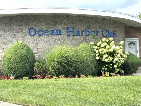 4 Rose Street Bldg 4 - #E1, Oceanside, NY 11572