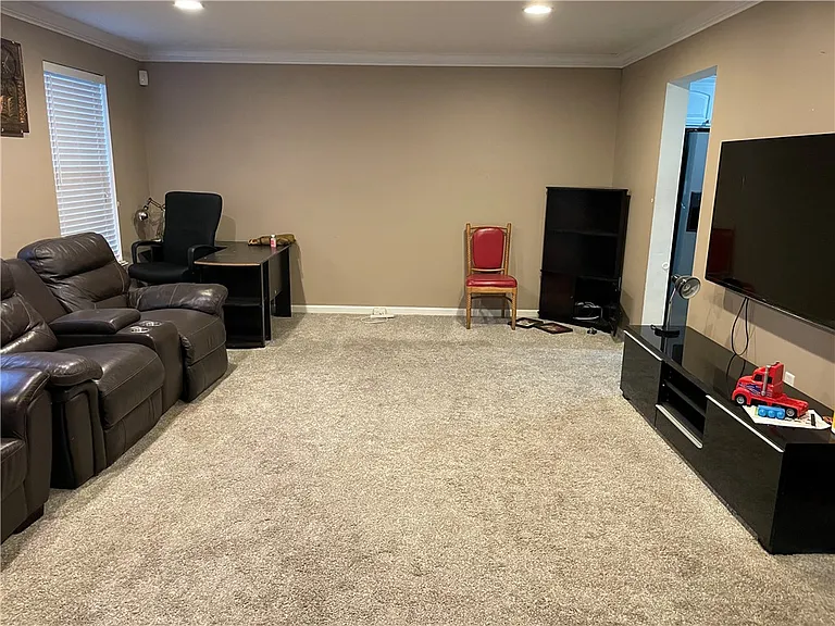 2008 Michael Dr — Photo 7