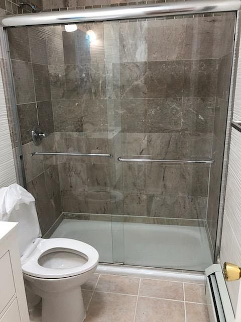 1st image of 990 Edgegrove Ave #2