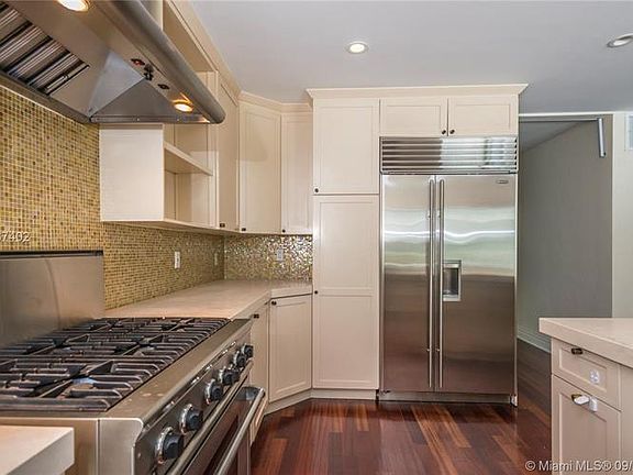 3rd image of 1510 W 22nd St