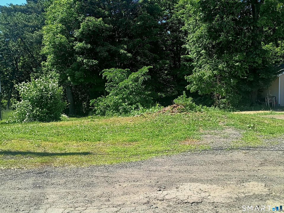 2nd image of 30 Burnham Street