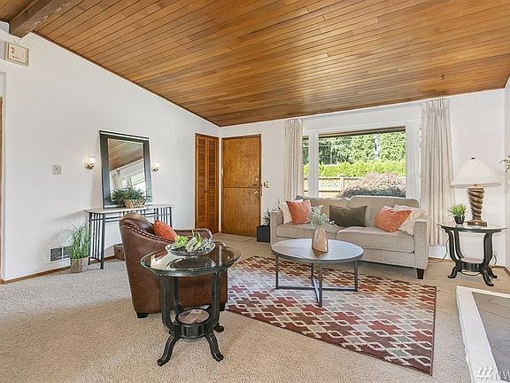 3rd image of 5102 188th St SW